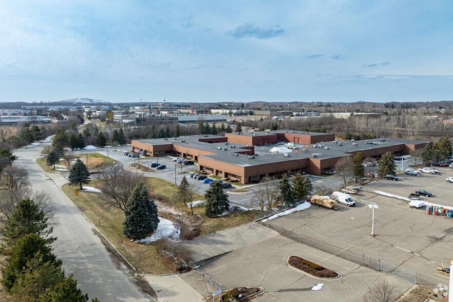 44696-44808 Helm St, Plymouth, MI à louer - Aérien – Image 3 sur 10