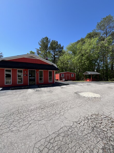 7323 Parkway Dr, Leeds, AL à louer - Photo de l’immeuble – Image 2 sur 12