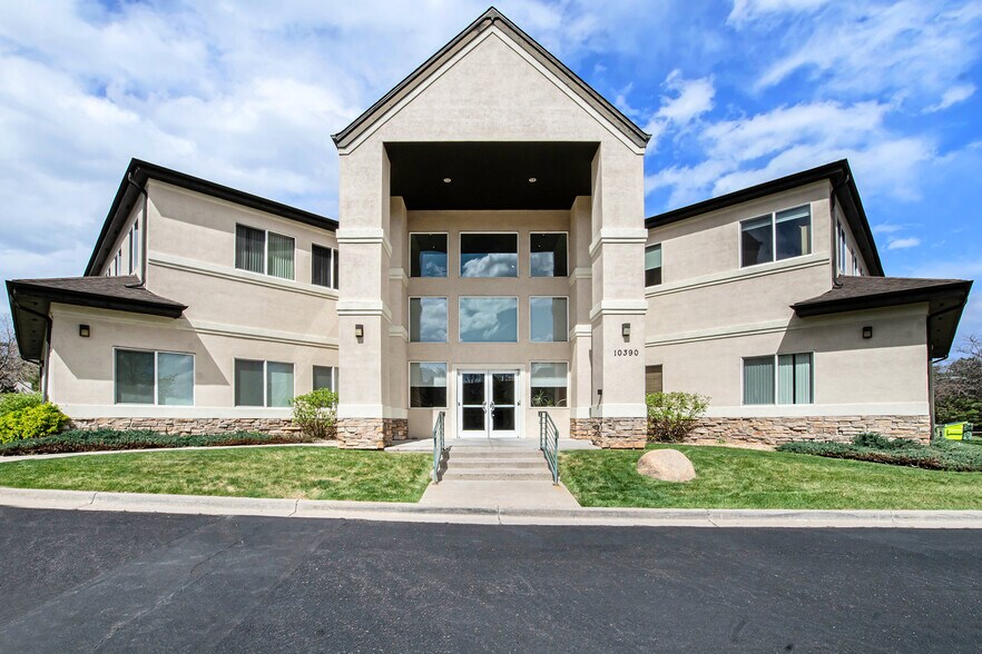 10390 W Bradford Rd, Littleton, CO à vendre - Photo de l’immeuble – Image 2 sur 31