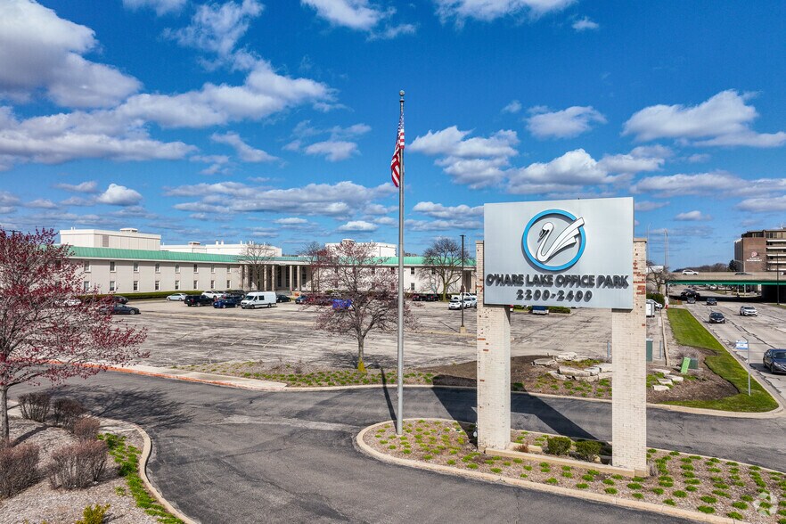 2400 E Devon Ave, Des Plaines, IL à louer - Photo de l’immeuble – Image 2 sur 12