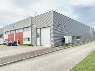 Plus de détails pour 50 Rue Jean Zay, Saint-Priest - Industriel/Logistique à louer