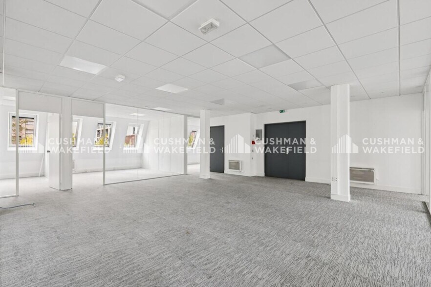 52-54 Rue Du Capitaine Guynemer, Courbevoie à louer - Photo intérieure – Image 3 sur 14