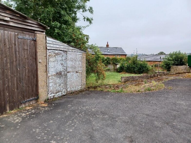 5 Stubbs Rd, Everdon à vendre - Photo de l’immeuble – Image 2 sur 4