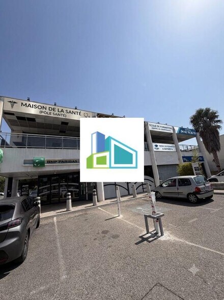 Bureau dans Aubagne à louer - Photo de l’immeuble – Image 3 sur 4