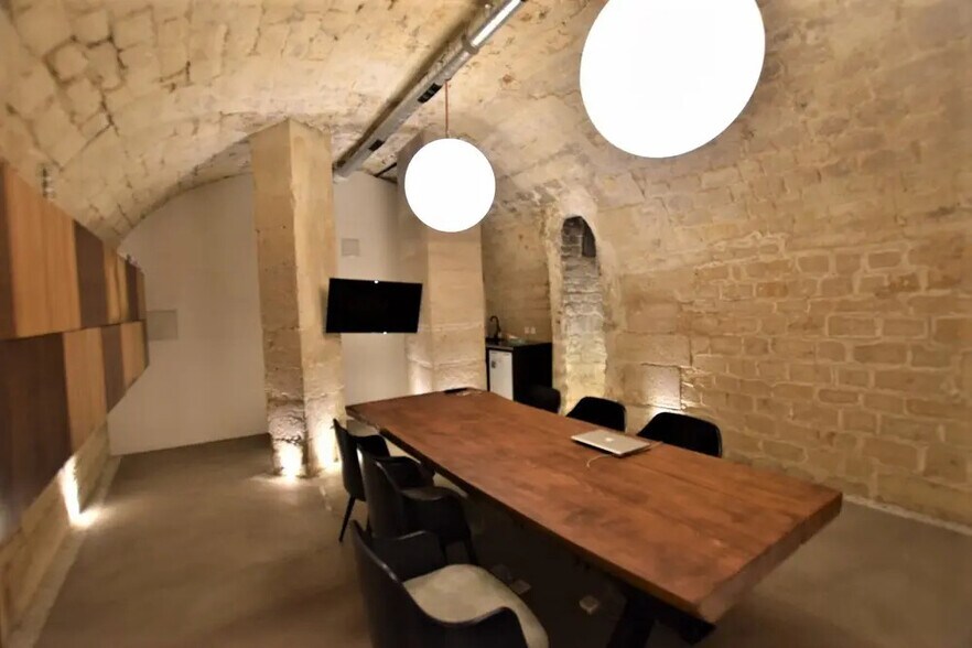 Bureau dans Paris à louer - Photo de l’immeuble – Image 2 sur 7