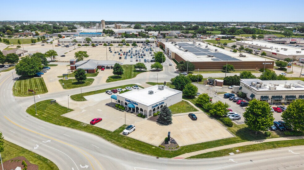 1905 Convenience Pl, Champaign, IL à vendre - Photo de l’immeuble – Image 2 sur 3