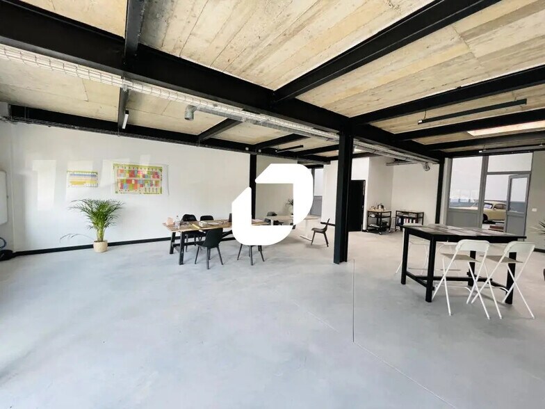 Local d’activités dans Vaux-le-Pénil à louer - Photo intérieure – Image 3 sur 4