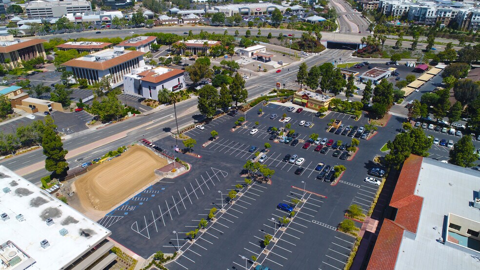 5373 Mission Center Rd Rd, San Diego, CA à vendre - Photo de l’immeuble – Image 3 sur 4