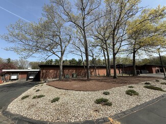 Plus de détails pour 50 Tower Ln, Avon, CT - Local d'activités à louer
