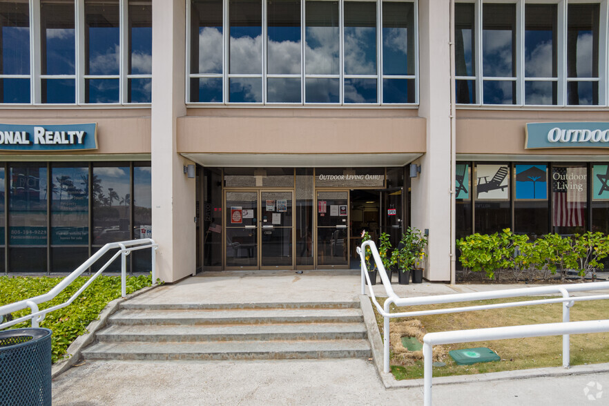 7192 Kalanianaole Hwy, Honolulu, HI à louer - Photo de l’immeuble – Image 3 sur 7