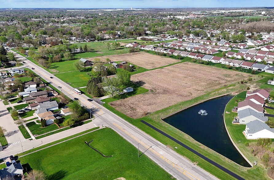1758 S Briggs St, Lockport, IL à vendre - Photo de l’immeuble – Image 3 sur 37