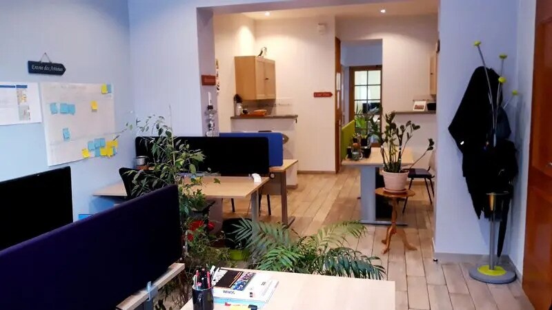 Local d'activités dans Vanves à vendre - Photo de l’immeuble – Image 3 sur 5