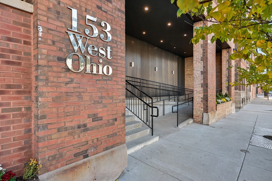 153 W Ohio St, Chicago, IL à vendre - Photo de l’immeuble – Image 3 sur 28