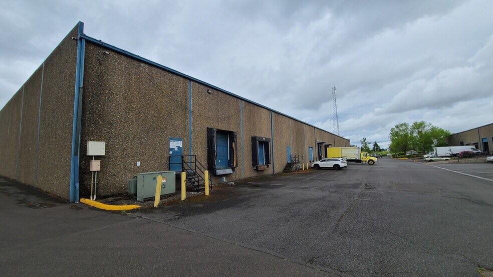 4925-4931 Indian School Rd NE, Salem, OR à louer - Photo de l’immeuble – Image 2 sur 9