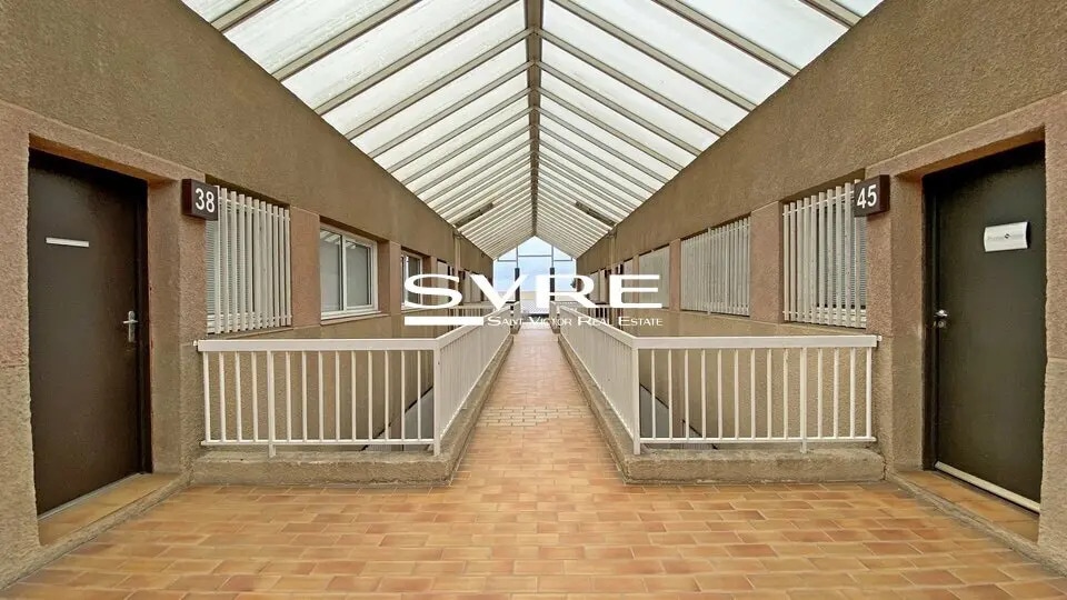 Bureau dans Vitrolles à louer Photo principale– Image 1 sur 4