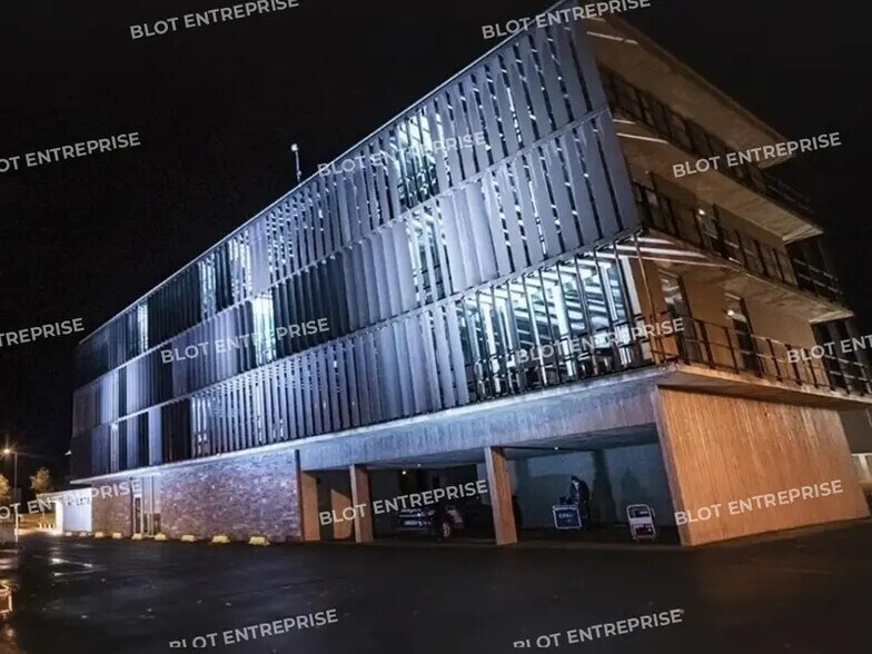 Bureau dans Trégueux à louer - Photo de l’immeuble – Image 2 sur 4