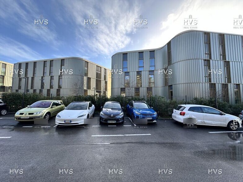 851 Avenue Jean Dalmas, Aix-en-Provence à louer - Photo de l’immeuble – Image 1 sur 12