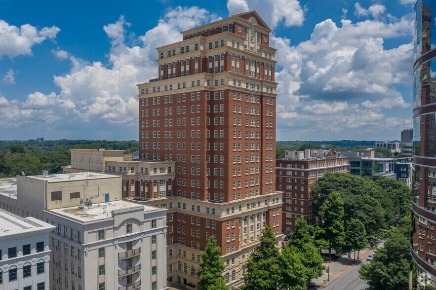1355 Peachtree St NE, Atlanta, GA à louer - Photo de l’immeuble – Image 2 sur 19