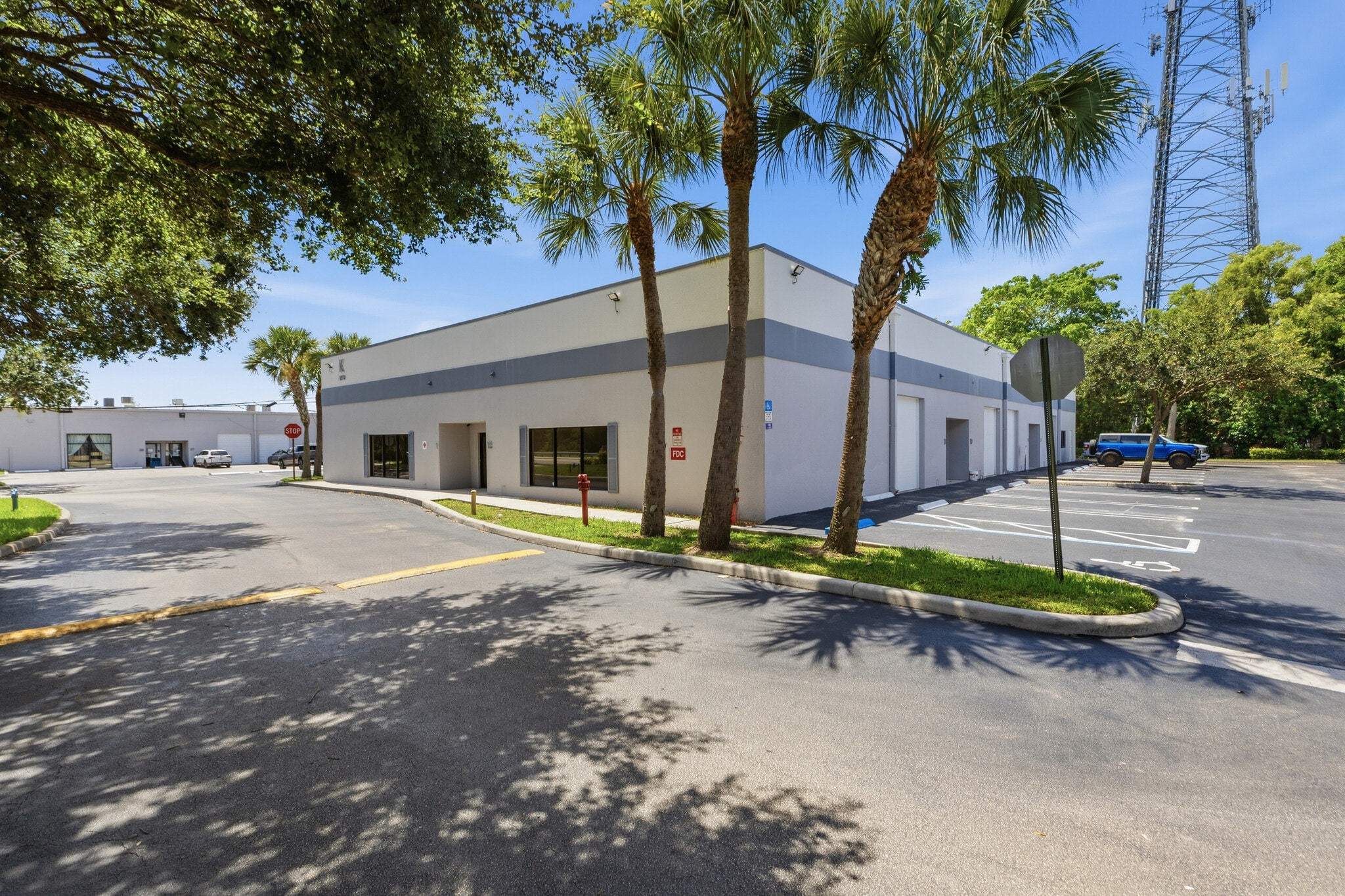 11576 Pierson Rd, Wellington, FL à louer Photo de l’immeuble– Image 1 sur 19