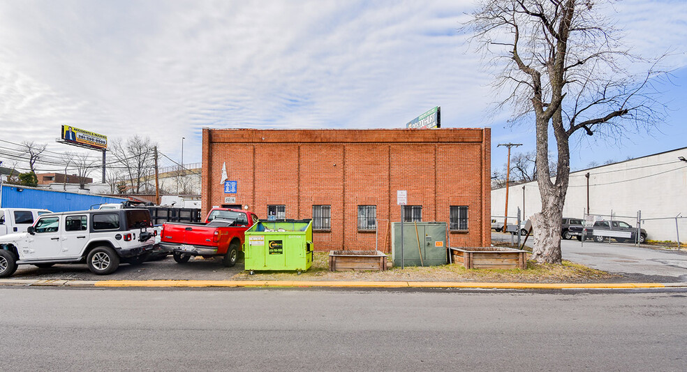 5016 46th Ave, Hyattsville, MD à vendre - Photo de l’immeuble – Image 2 sur 3