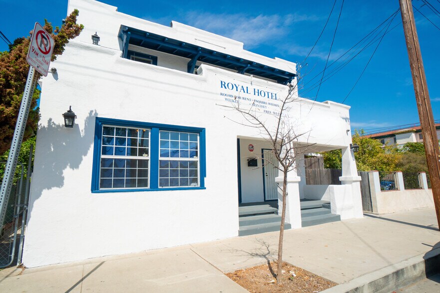 238 W 10th St, San Pedro, CA à vendre - Photo principale – Image 1 sur 15