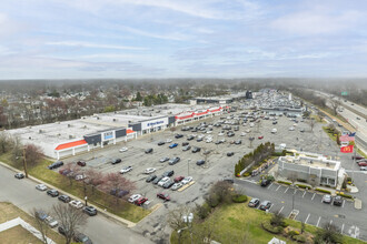 135-187 Sunrise Hwy, West Islip, NY - VUE AÉRIENNE  vue de carte - Image1