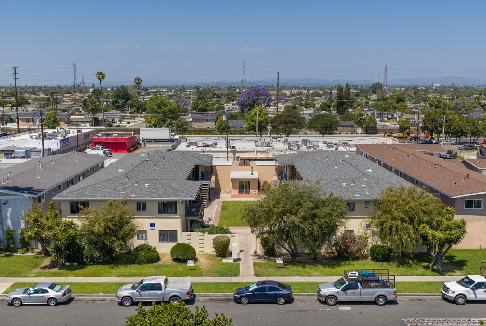 9551-9561 Maureen Dr, Garden Grove, CA à vendre Photo de l’immeuble– Image 1 sur 20