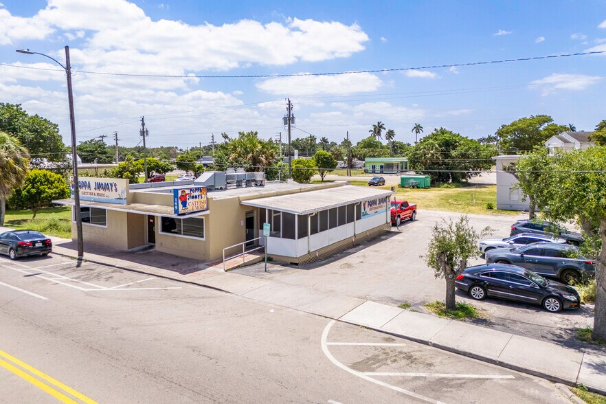 149 S Lake Ave, Pahokee, FL à vendre - Photo de l’immeuble – Image 2 sur 13