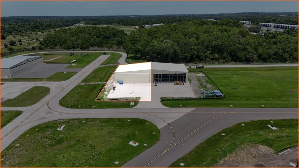 6950 Tampa Executive Arpt Blvd, Tampa, FL à vendre - Photo de l’immeuble – Image 2 sur 4