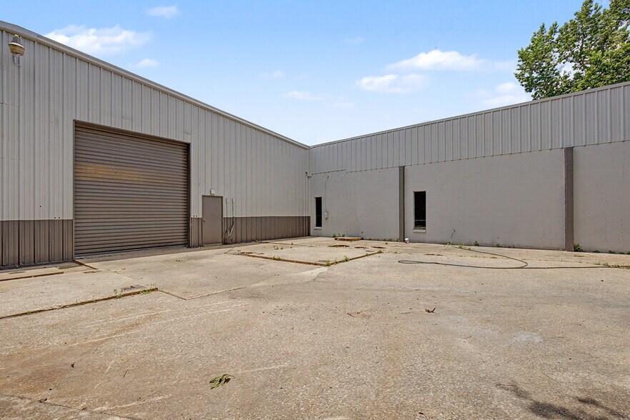 7031 State Highway 75 S, Huntsville, TX à vendre - Photo de l’immeuble – Image 3 sur 23