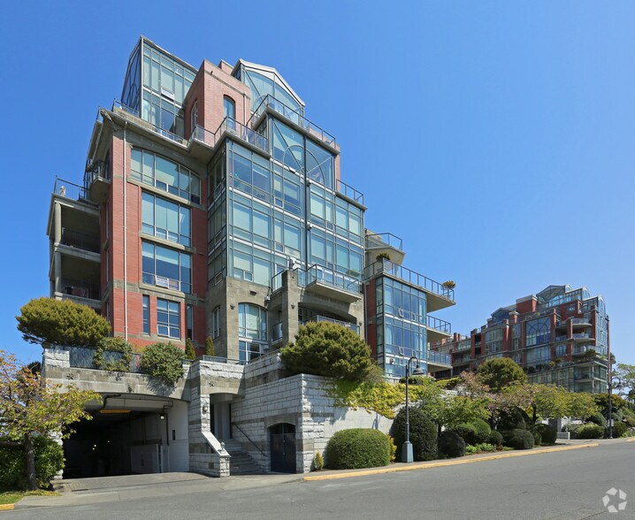 19-21 Dallas Rd, Victoria, BC à vendre - Photo de l’immeuble – Image 2 sur 14