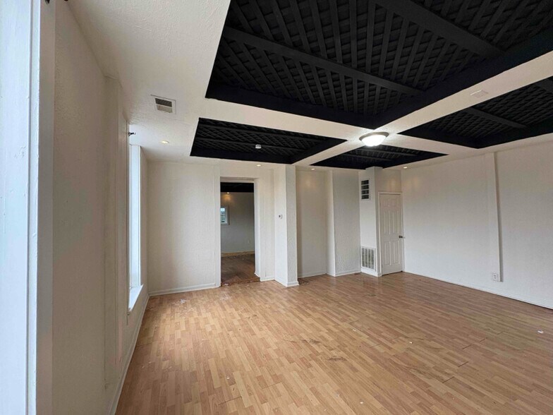 621 N Fulton Ave, Evansville, IN à vendre - Photo de l’immeuble – Image 2 sur 10