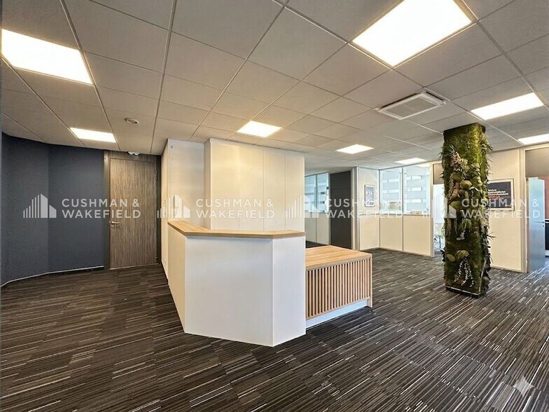 Bureau dans Entzheim à louer - Photo de l’immeuble – Image 2 sur 12