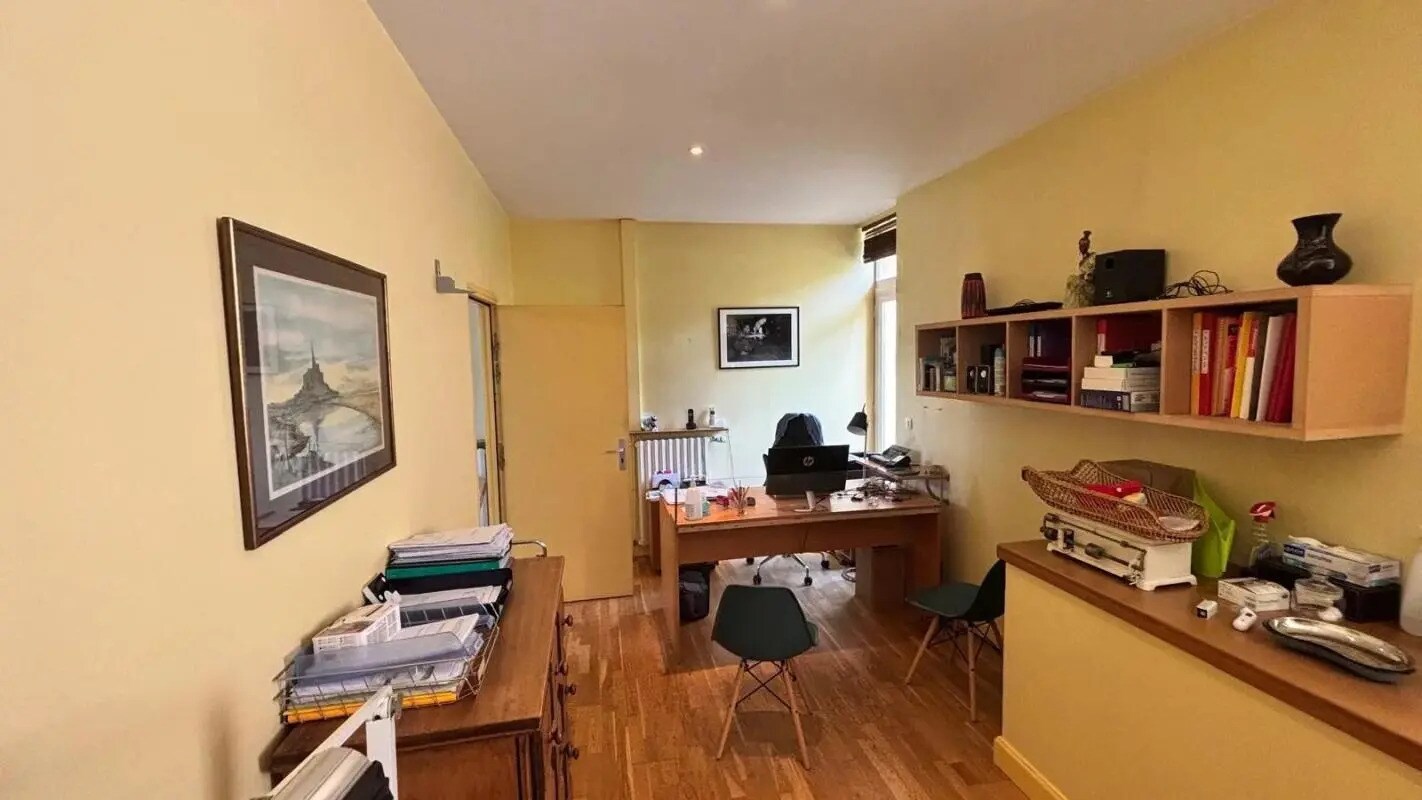 7 Rue Amedee Guenee, Dourdan à louer Photo de l’immeuble– Image 1 sur 9