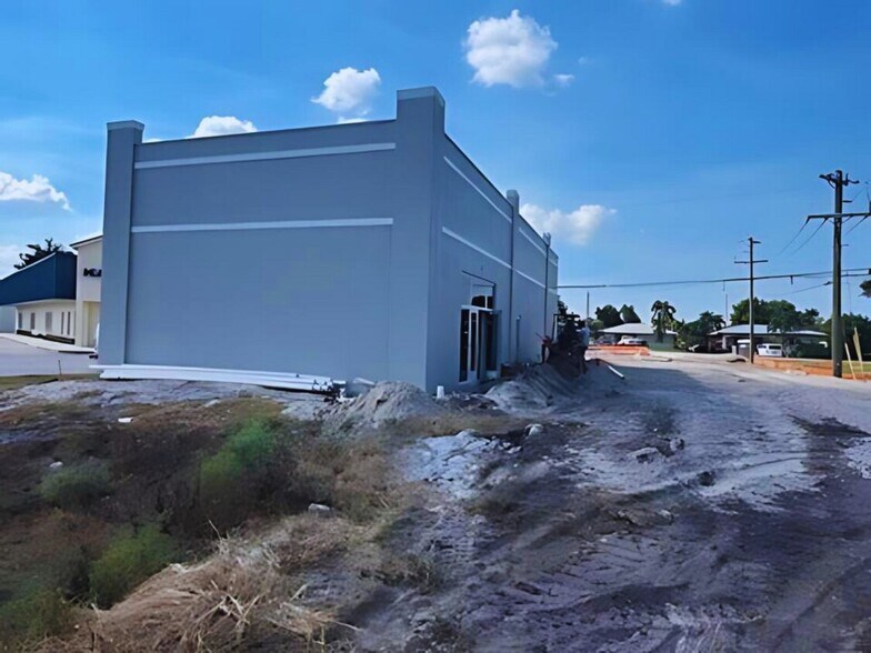 612 S Main St, Belle Glade, FL à louer - Photo de l’immeuble – Image 2 sur 4