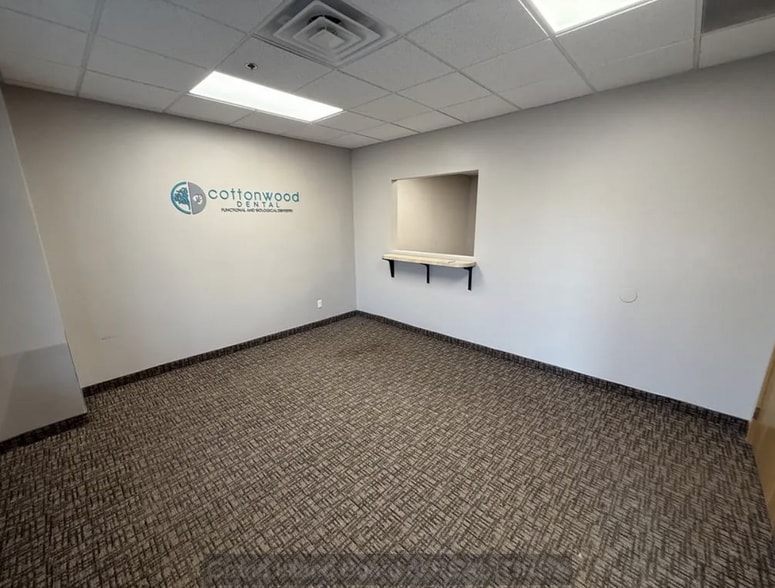 2300 W Capital Ave, Grand Island, NE à louer - Photo intérieure – Image 3 sur 21