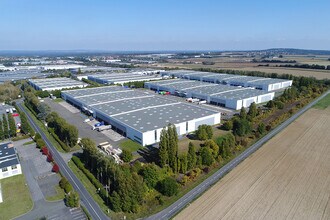 Industriel/Logistique dans Marly-la-ville à louer Photo de l’immeuble– Image 2 sur 2