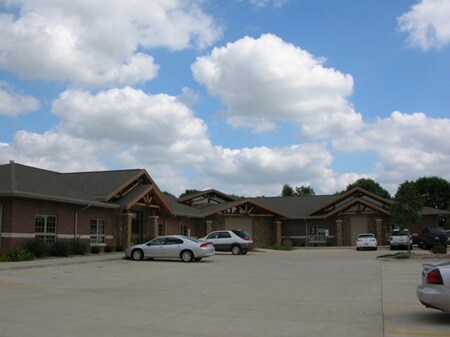 131-135 N Williamsburg Dr, Bloomington, IL à vendre Photo principale– Image 1 sur 2