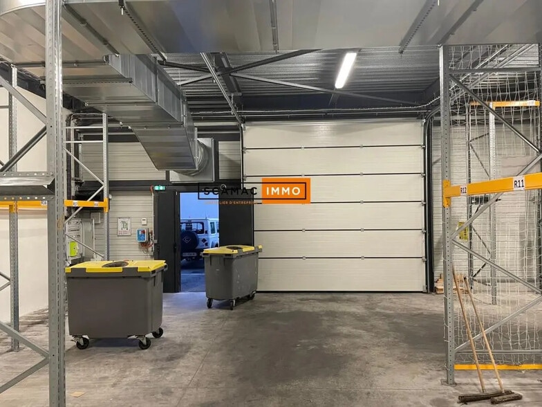 Industriel/Logistique dans Hyères à louer - Photo intérieure – Image 2 sur 6