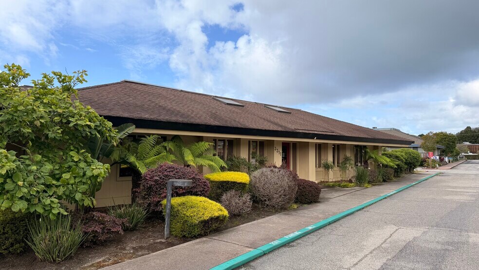3311 Mission Dr, Santa Cruz, CA à vendre - Photo de l’immeuble – Image 2 sur 15