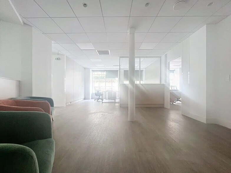 Bureau dans Paris à louer - Photo de l’immeuble – Image 2 sur 16
