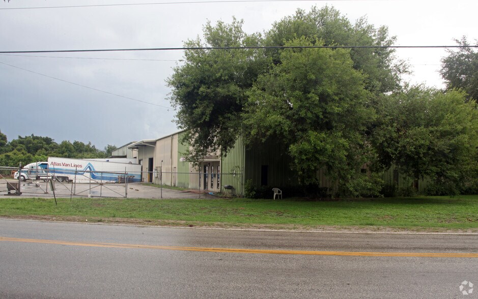 6507 Harney Rd, Tampa, FL à louer - Photo de l’immeuble – Image 3 sur 8