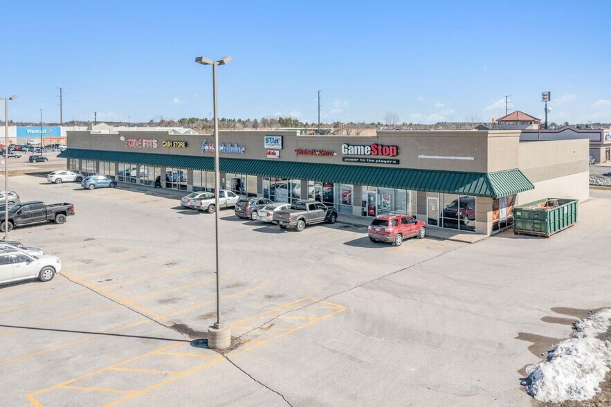 224 W McCoy Blvd, Tomah, WI à louer - Photo de l’immeuble – Image 2 sur 7
