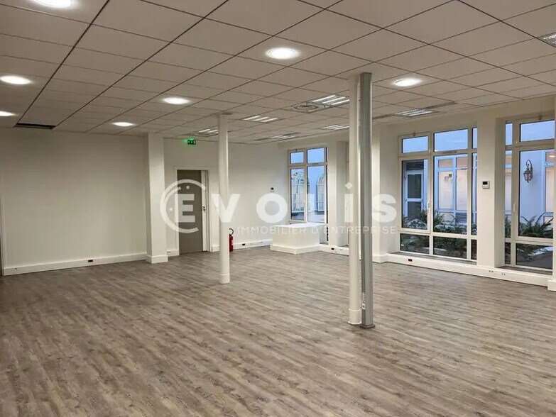 Bureau dans Paris à louer - Photo de l’immeuble – Image 1 sur 8