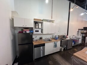 3680-3700 Rue Saint-Patrick, Montréal, QC à louer Photo intérieure– Image 1 sur 6