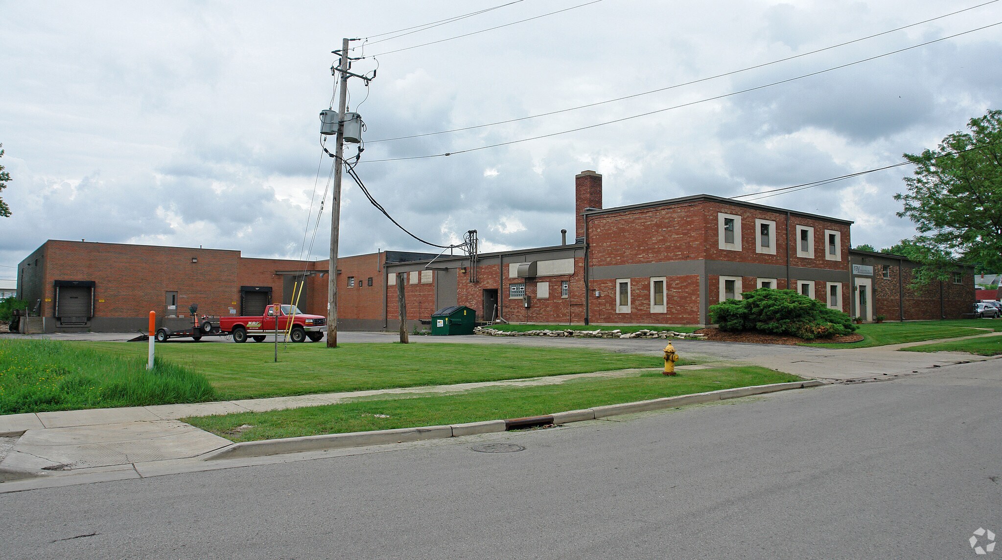 515 Frederick St, Waukesha, WI à louer Photo de l’immeuble– Image 1 sur 6