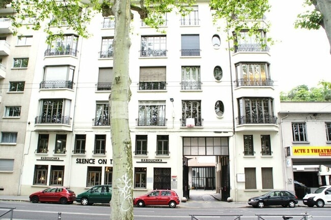 Plus de détails pour 33 Quai Arloing, Lyon - Bureau à vendre