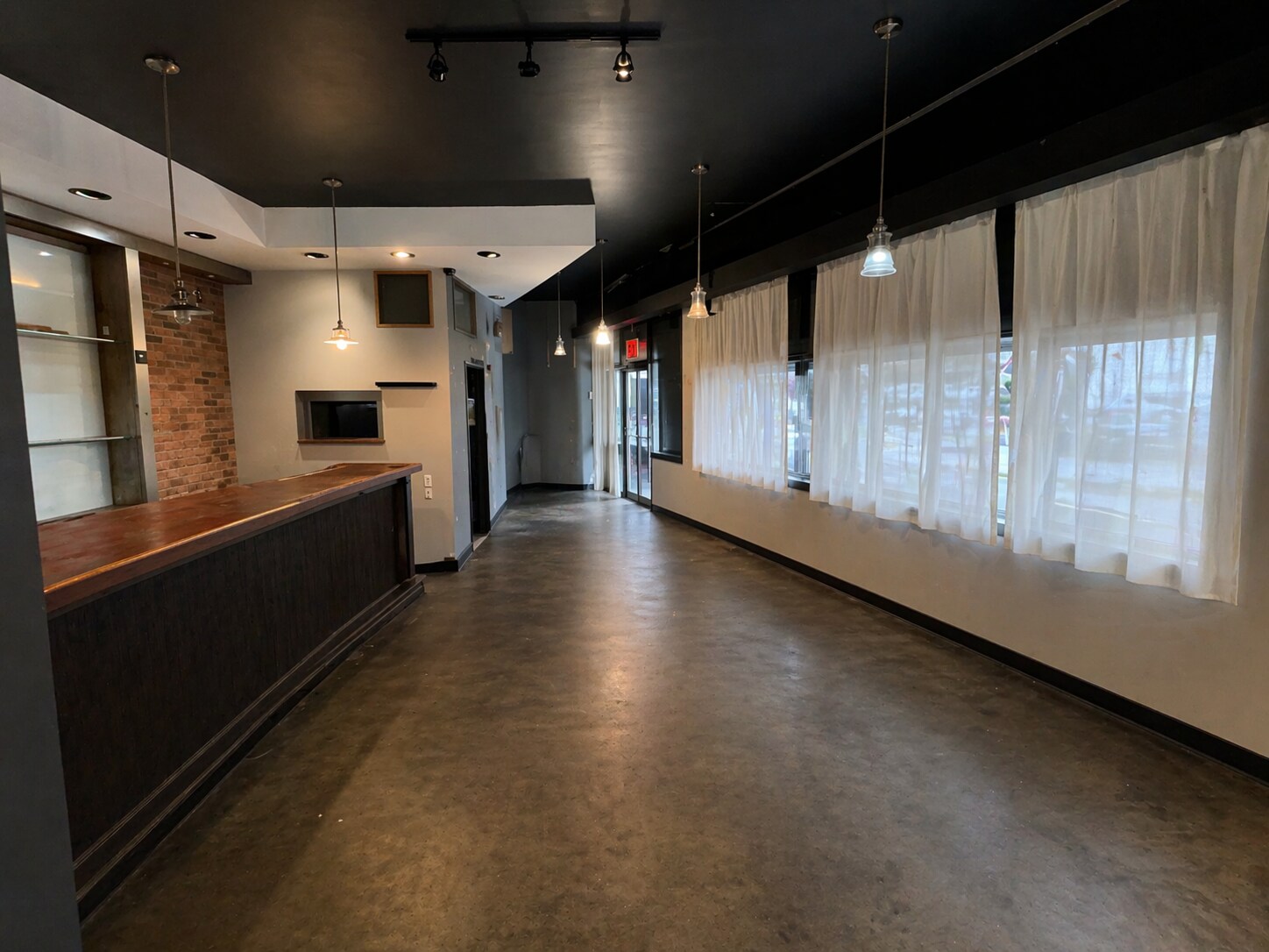 557 Classon Ave, Brooklyn, NY à louer Photo principale– Image 1 sur 6