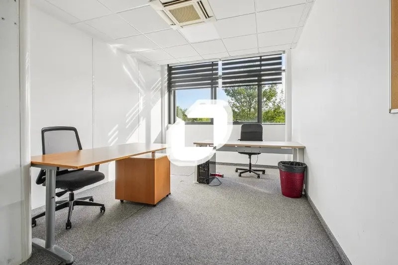 Bureau dans Noisy-le-Roi à louer - Photo de l’immeuble – Image 2 sur 15