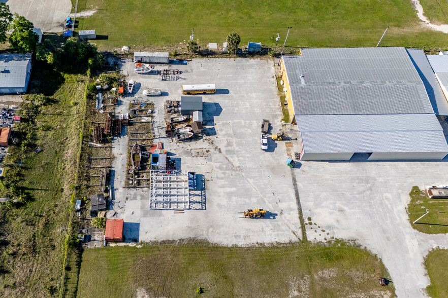 315 11th Ave NW, Chiefland, FL à vendre - Photo de l’immeuble – Image 2 sur 13